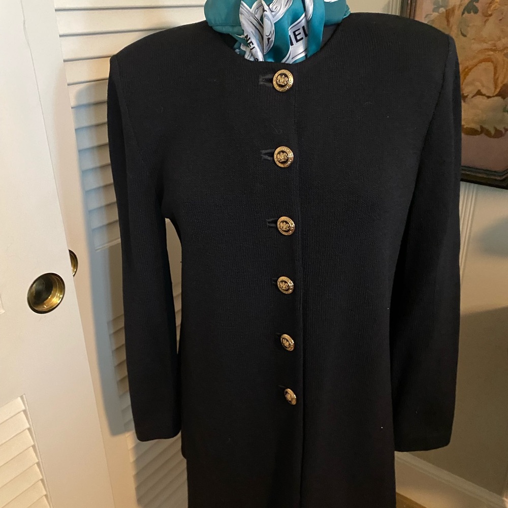 ST. JOHN Black wool knit jacket, NWOT, never worn, classic!